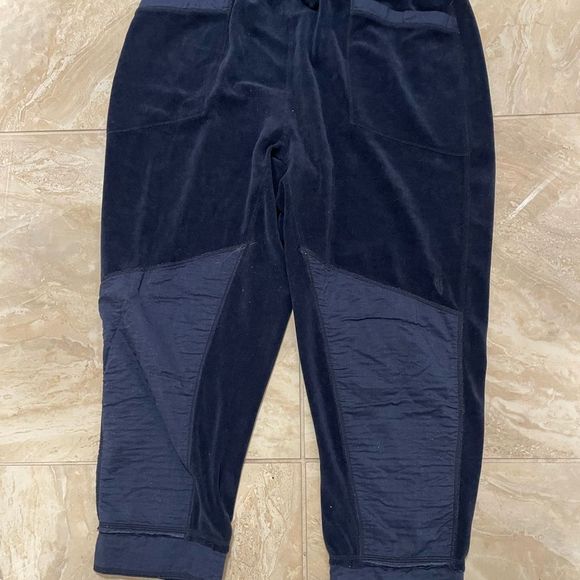 NWT Free People let it Ho sweat shirt and pants set size M - Picture 11 of 12